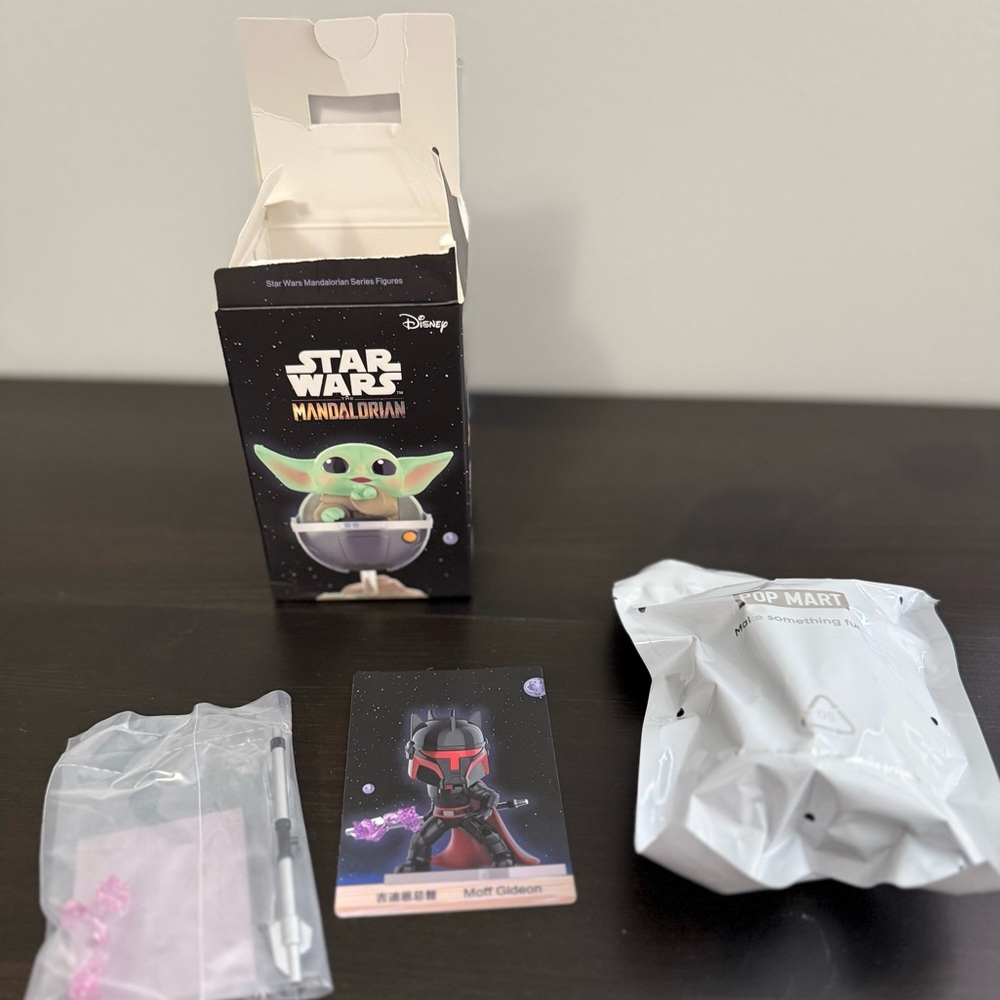 Pop Mart Disney Star Wars Madalorian Moff Gideon Action Figure